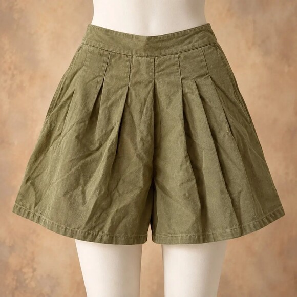Justin Bieber Pants - Olive pleated shorts size M 9 10
